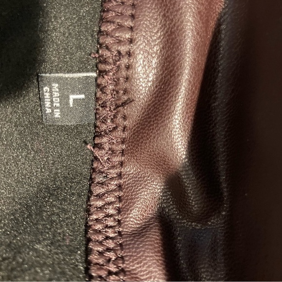 7 FOR ALL MANKIND Sz L  Vegan Leather High Rise Comfort Waist Leggings - Picture 7 of 8